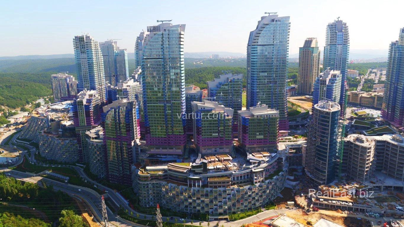 Modern 2+1 Apartment with Stunning Views in Sarıyer